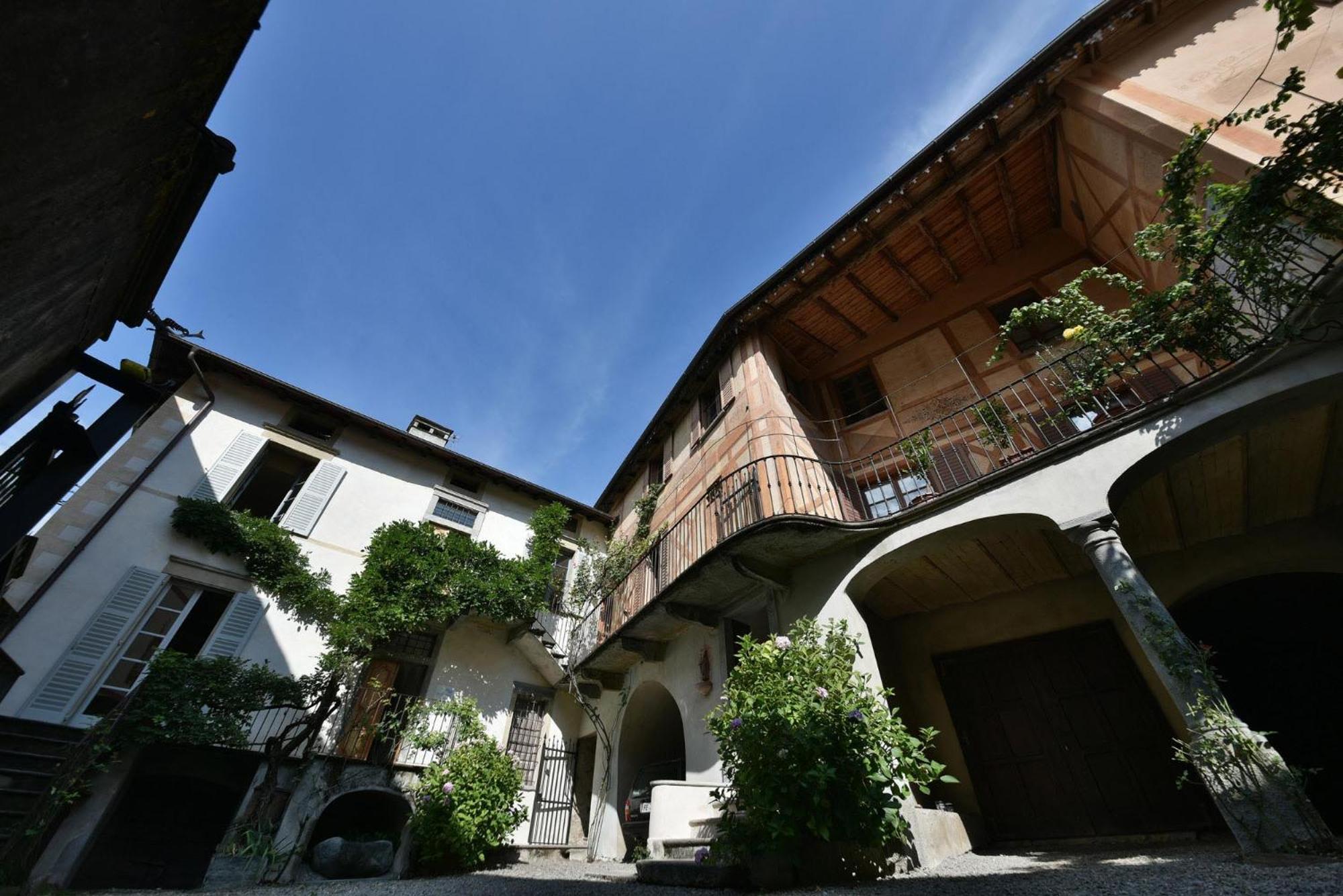 Piano Nobile Al Roseto Del Drago Villa San Bernardo  Eksteriør bilde
